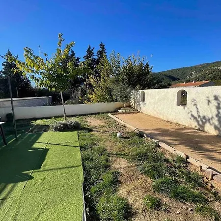 Holiday home Maison Plain Pied Au Calme